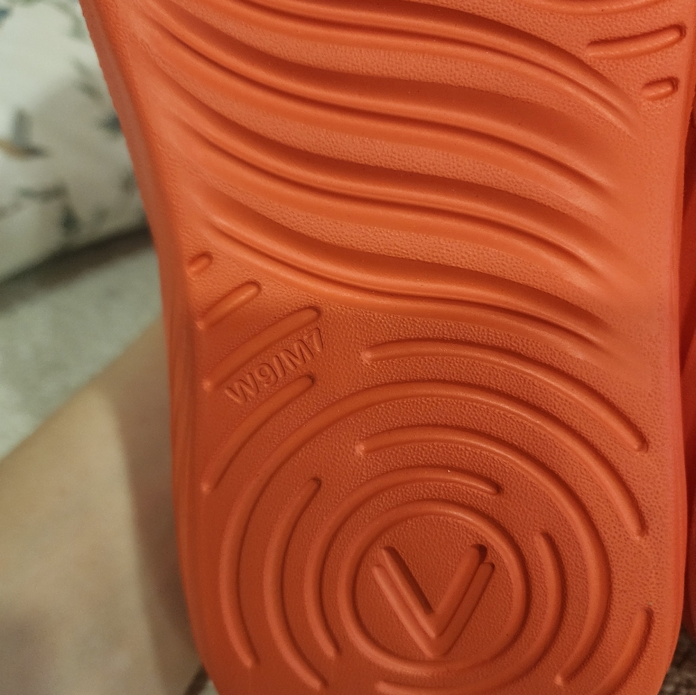 Vionic Cove RX Recovery Platform Sandals🤍 - Picture 5 of 5